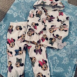 Primark Kids Sweatsuit Set - White with Multicolor Minnie Mouse Print